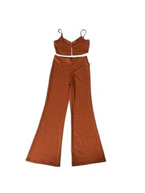 Women’s Love Tree Boutique Brown Crop Top & Pants Set Size Medium!